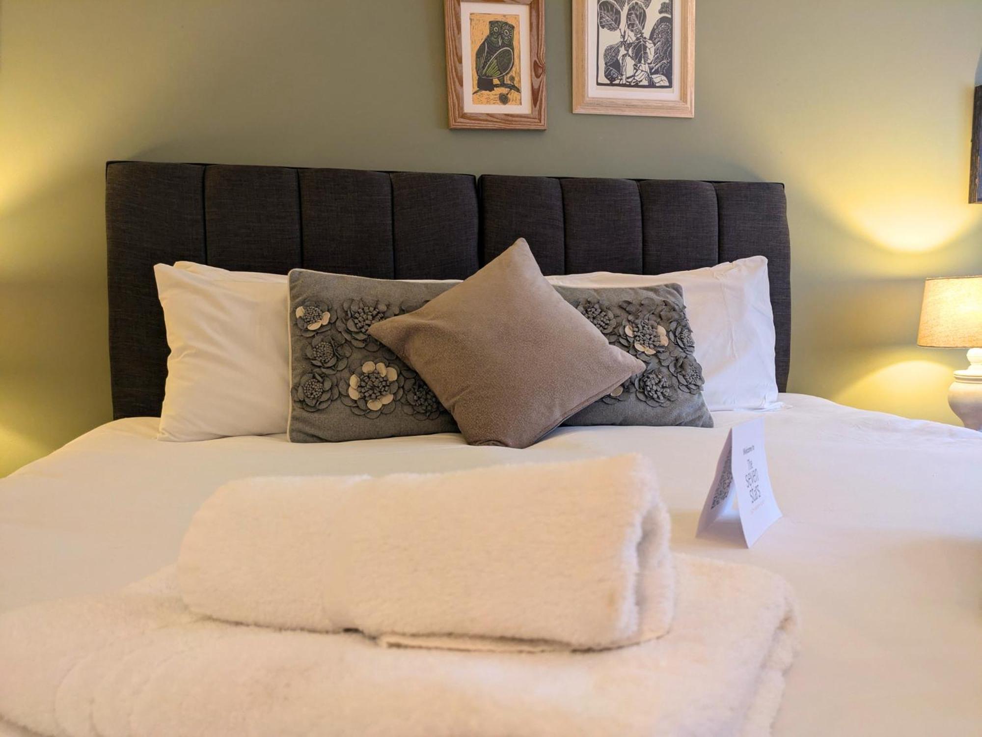 Seven Stars Hotel เลดบรี ภายนอก รูปภาพ