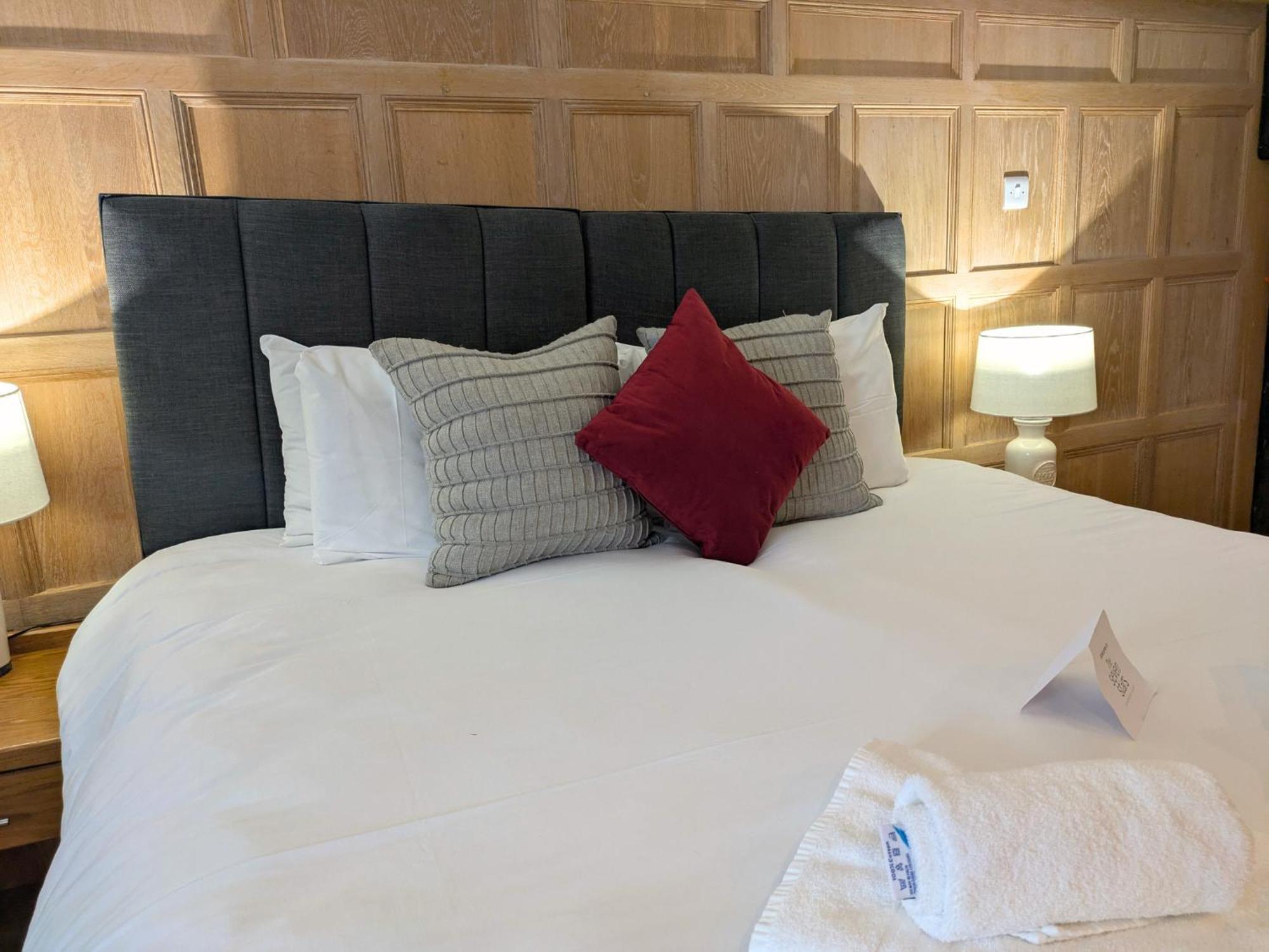 Seven Stars Hotel เลดบรี ภายนอก รูปภาพ